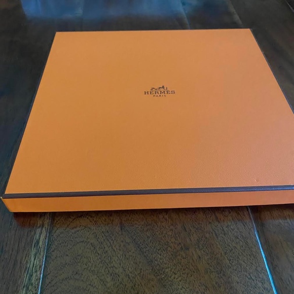 Hermes Scarf Box 9.5" X 9.5" - Picture 6 of 9